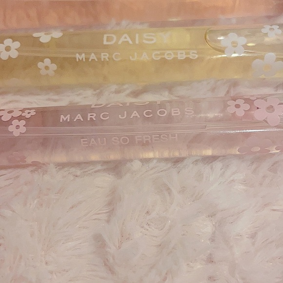 MARC JACOBS - WONDERLUST DAISY LOVE TRIO SET - Picture 8 of 8